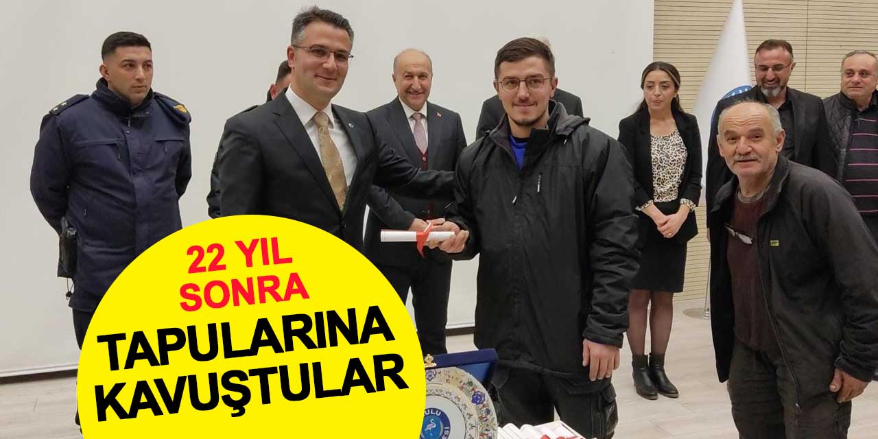 Küçük Sanayi Sitesi esnafı 22 yıl sonra tapularına kavuştu