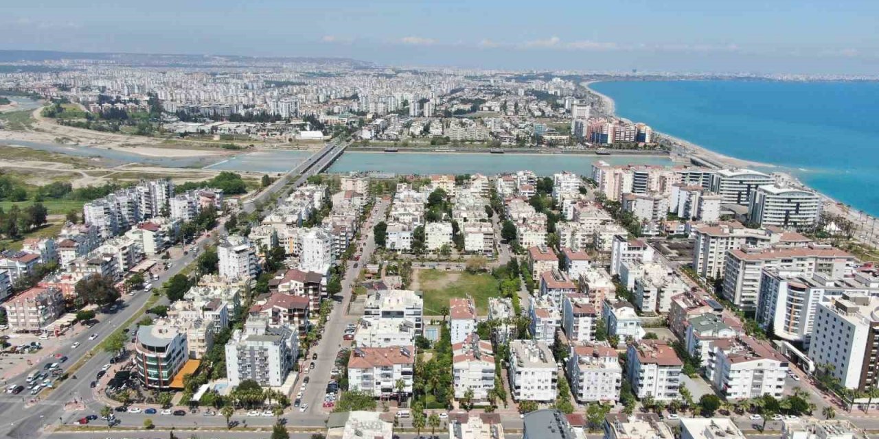 Antalya’da tersine göç başladı