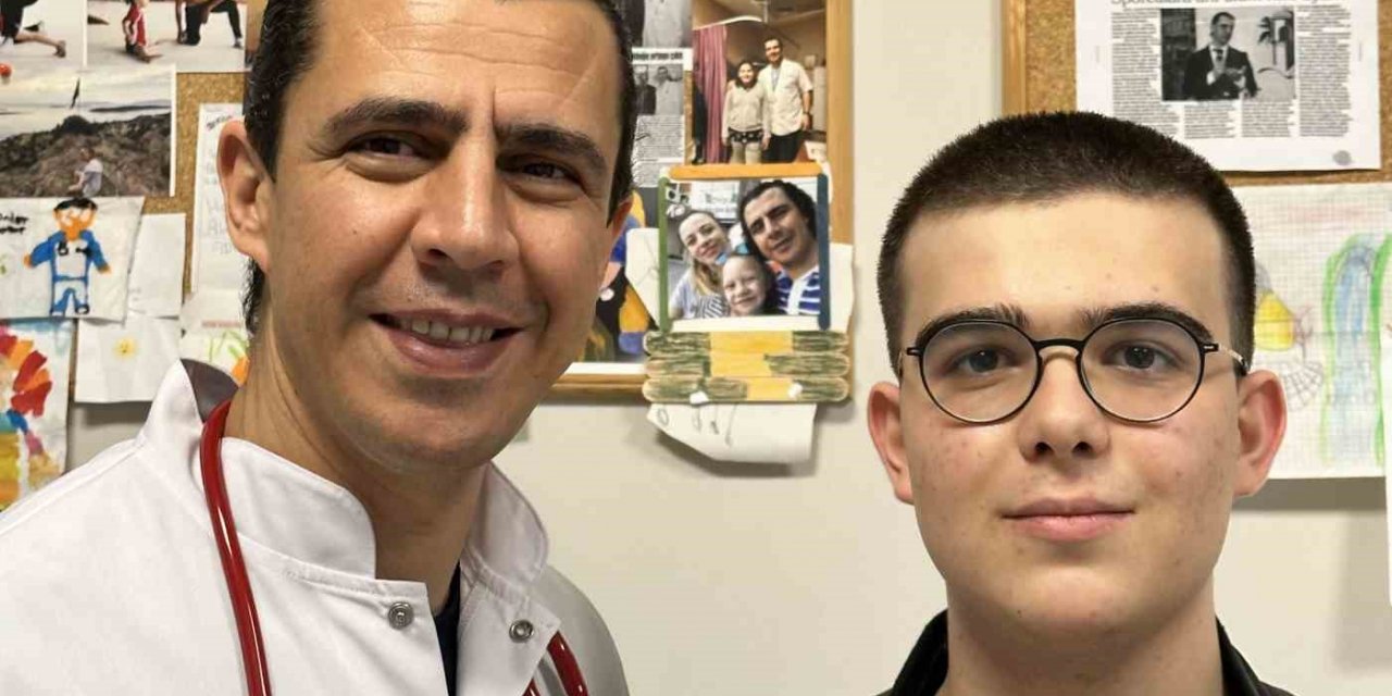 17 yaşındaki Mete hastalığıyla tıp literatürüne girdi