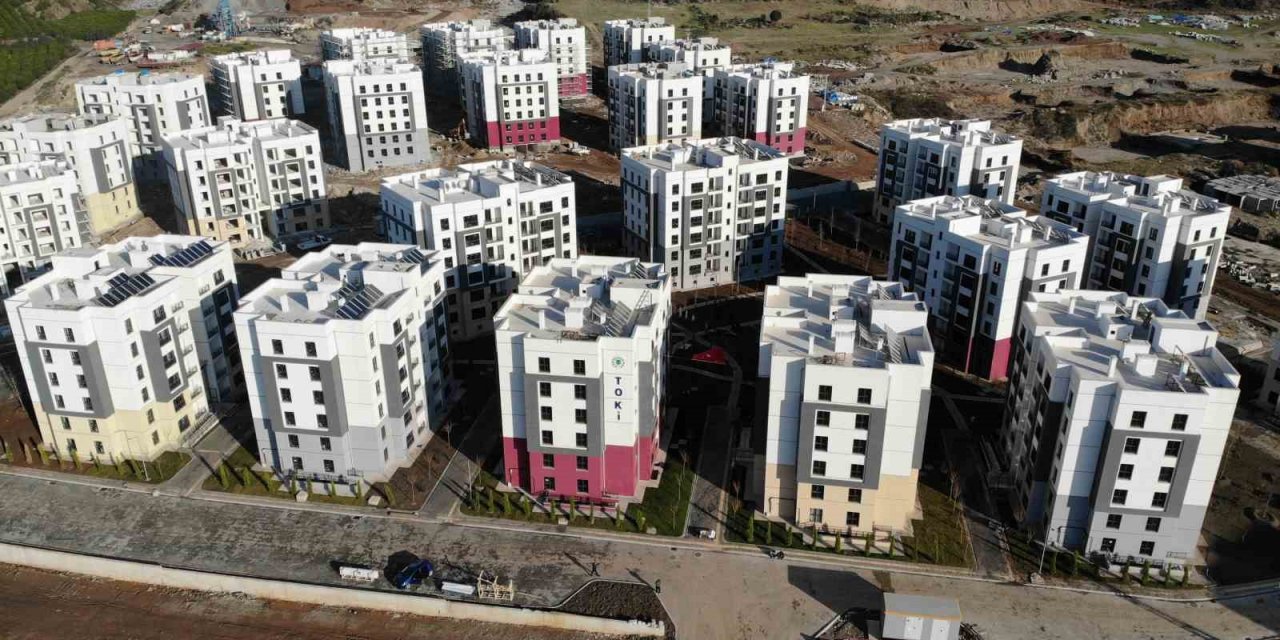 Hataylılar depremden 1 yıl sonra evlerine kavuşuyor