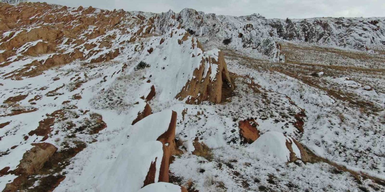'Dünyadaki Mars' beyaza büründü