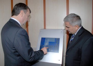 Mezarlıklar arasında kaybolmak yok!
