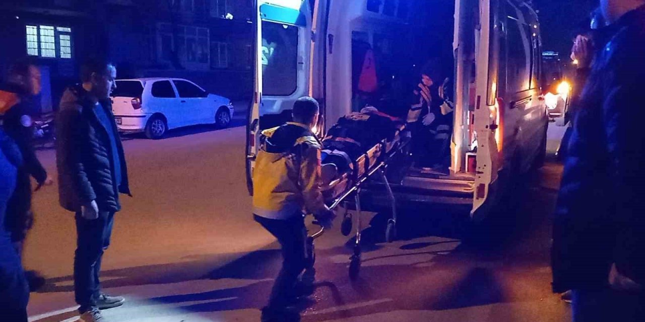 Sosyal medyada başlayan tartışma parkta devam etti: 2 yaralı