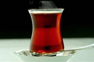 Aman sıcak çay içmeyin!