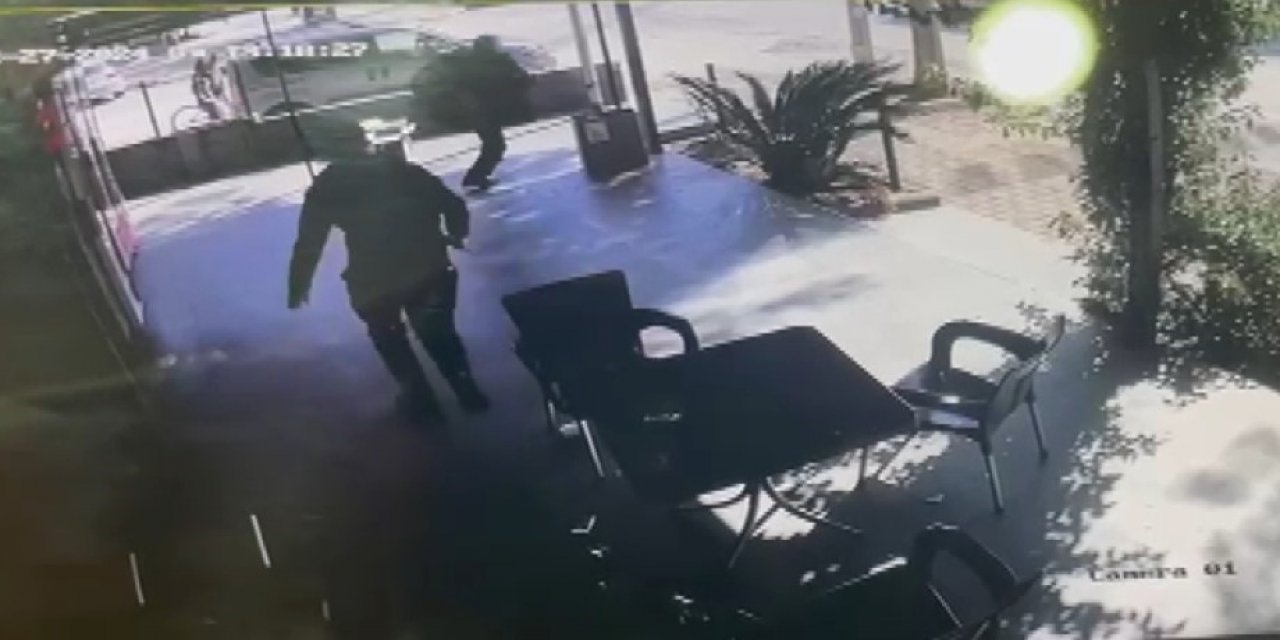 Mesai arkadaşını sırtından bıçakladı