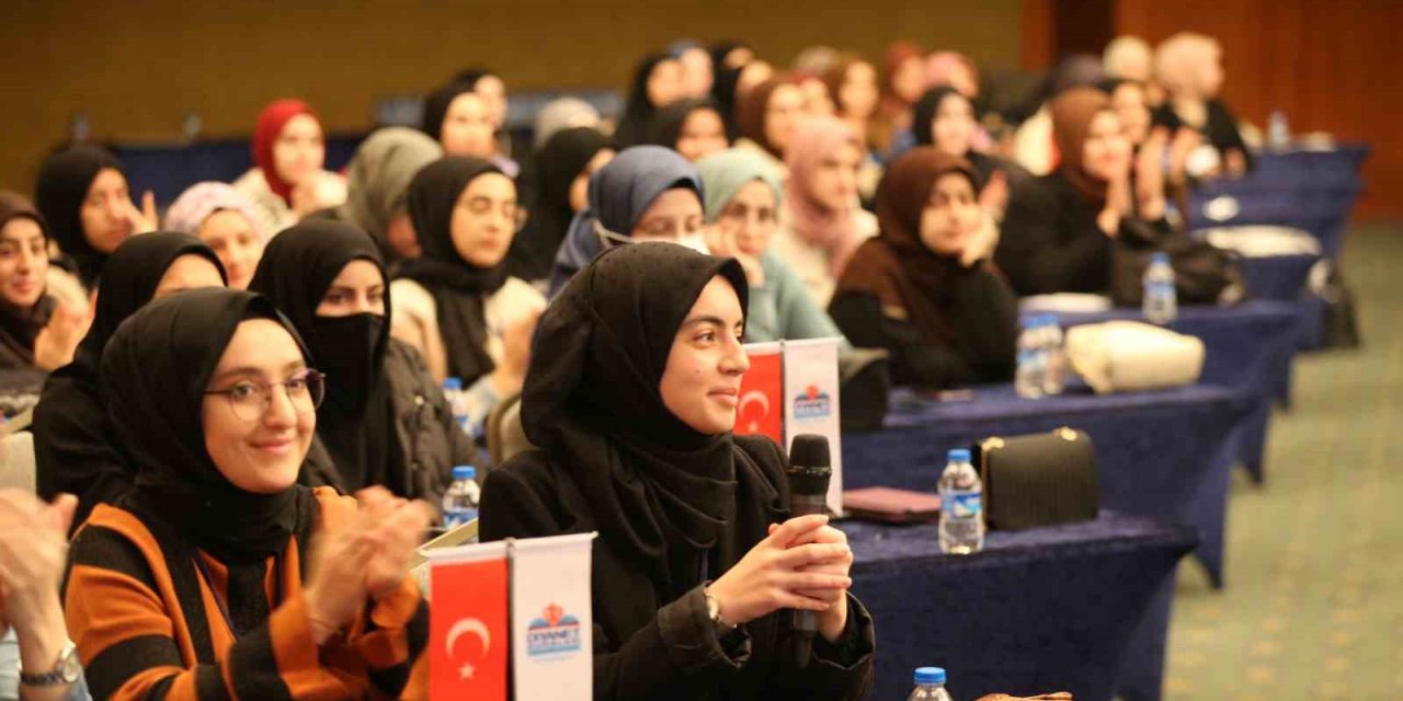 Diyanet Burslarına Yoğun İlgi: 10 Binin Üzerinde Uluslararası Öğrenci Başvurdu