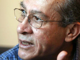 Üskül'den Prof. Çeker'e kınama
