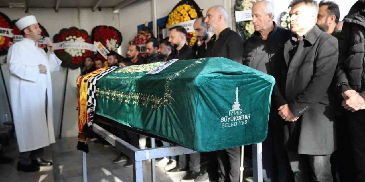 Ersen Martin son yolculuğuna uğurlandı