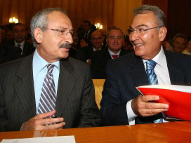 Deniz Baykal'dan Soner Yalçın resti