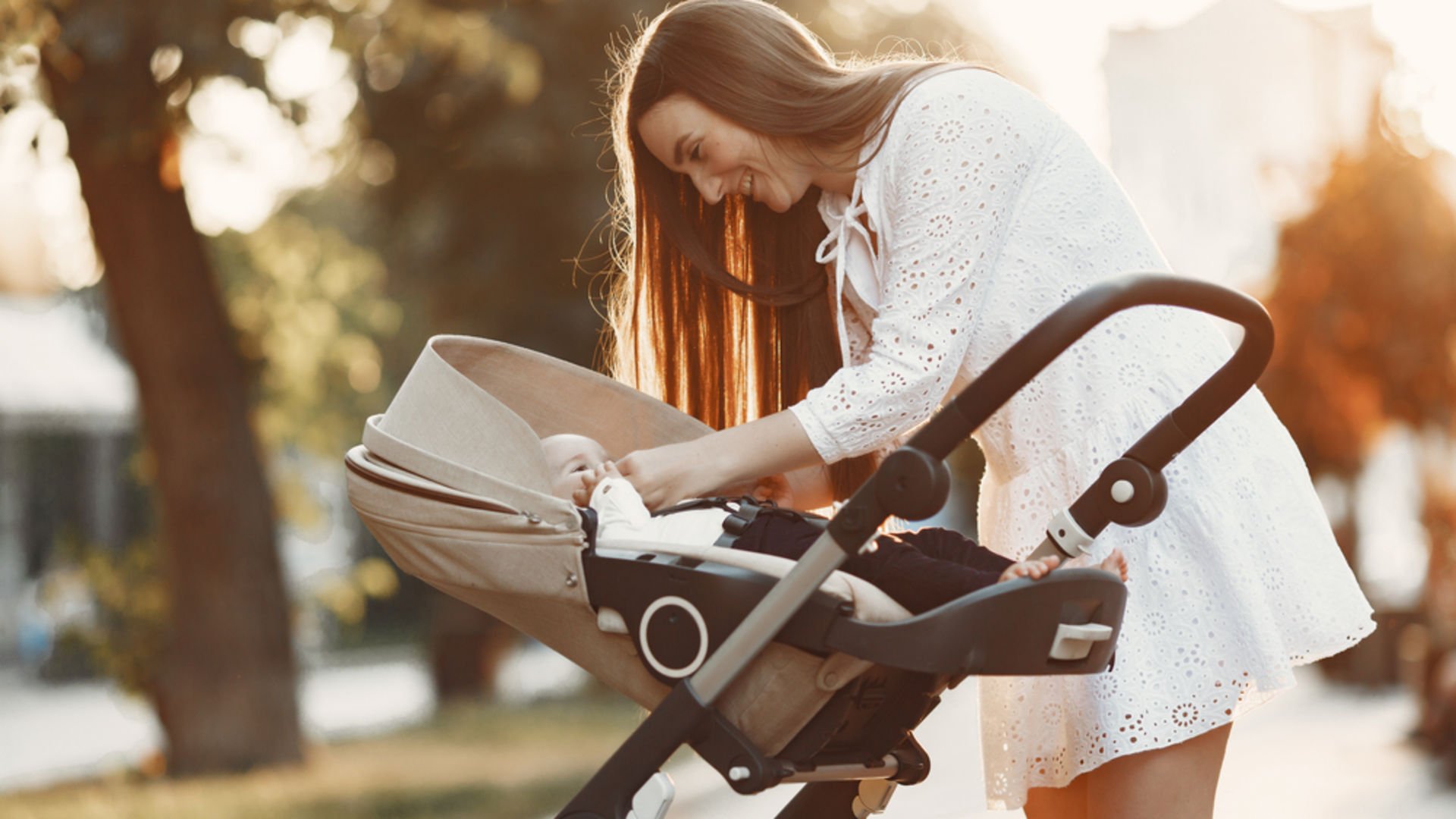 Bebek Arabasında Hangi Özellikler Olmalıdır?