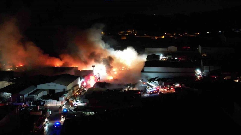 Ankara'daki dev yangında 18 yaşından küçük çocuk tutuklandı