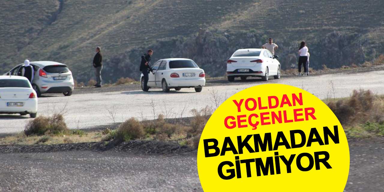 Yoldan geçenler uğramadan gitmiyor