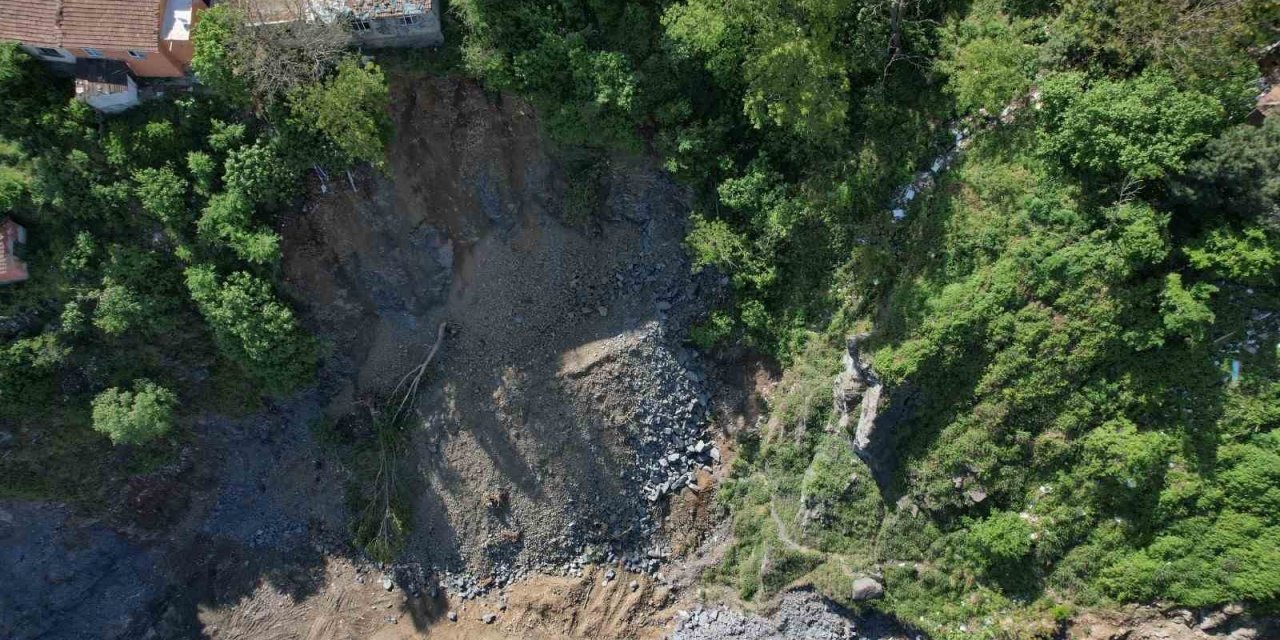 Heyelan bölgesinin son durumu havadan görüntülendi
