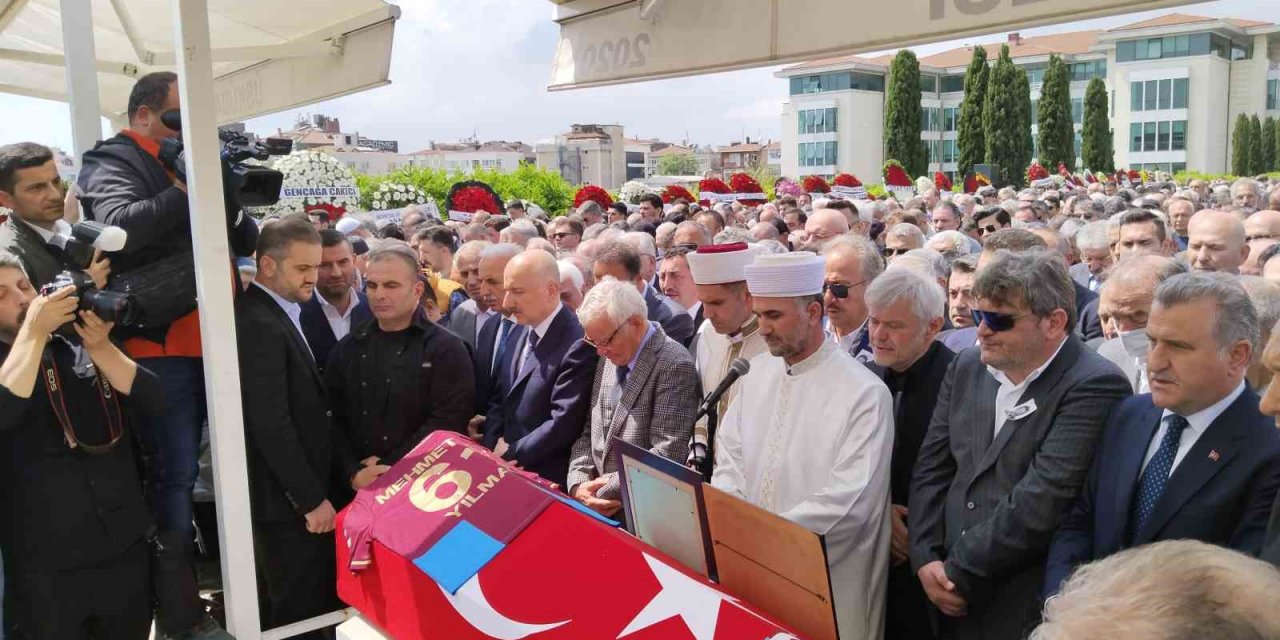 Eski Bakan Mehmet Ali Yılmaz son yolculuğuna uğurlandı