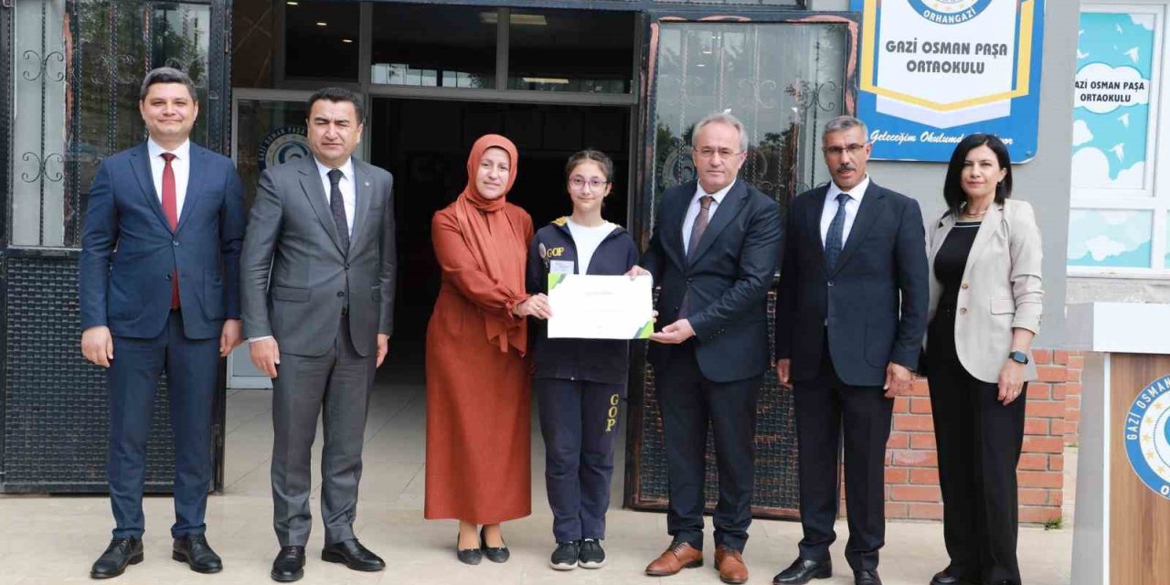 Gazi Osmanpaşa Ortaokulu Sıfır Atık'ta Türkiye birincisi oldu