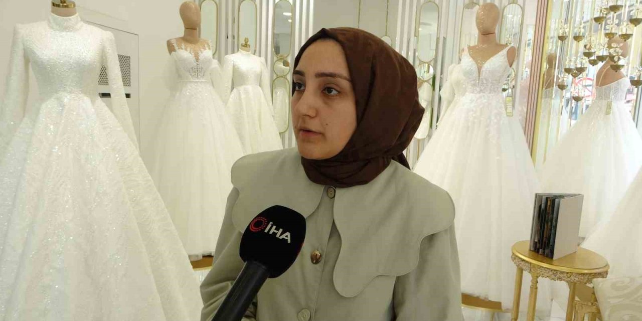 Kuaför ve Güzellik Salonlarının Pazar Günleri Kapatılması, Gelinlikçi Esnafını Mağdur Ediyor