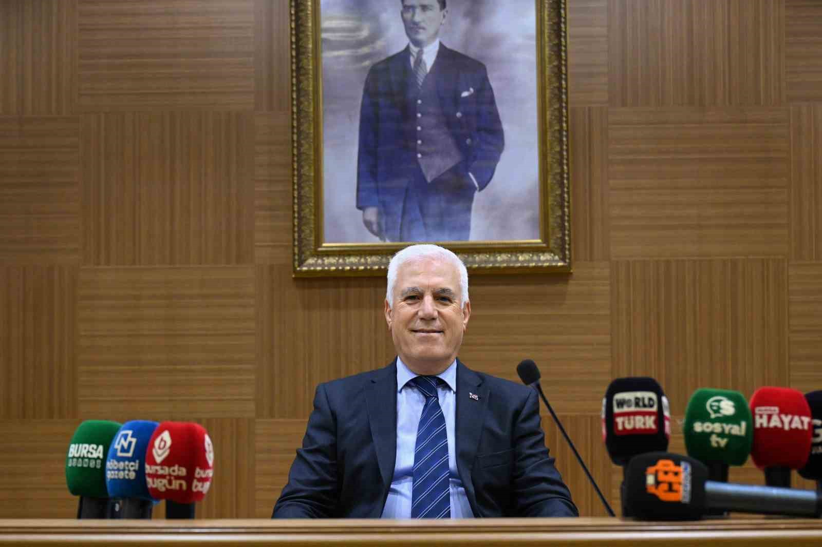 CHP'li Başkan sıkışınca Bakanlığı referans gösterdi ve Bursa'nın o bölgesine 'Metro Yok' açıklamasını yaptı