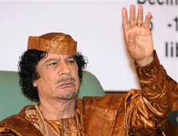 Savaş uçakları göstericileri vuruyor: 250 ölü