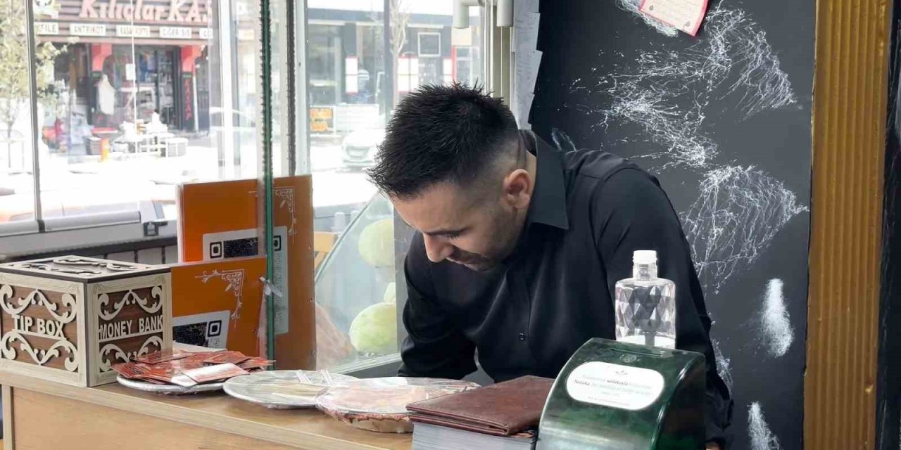 Lokantacı, Fazla Ödeme Yapan Müşterisini Arıyor