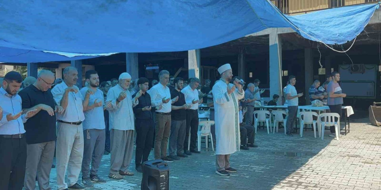 Konya'nın ilçelerinde halk yağmur duasına çıkıyor