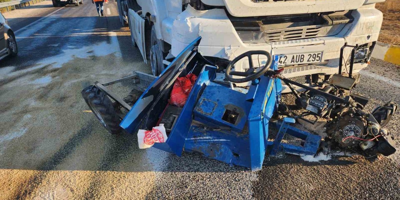 Tırın altında kalan pat pat sürücüsü Durmuş Çiftçi hayatını kaybetti