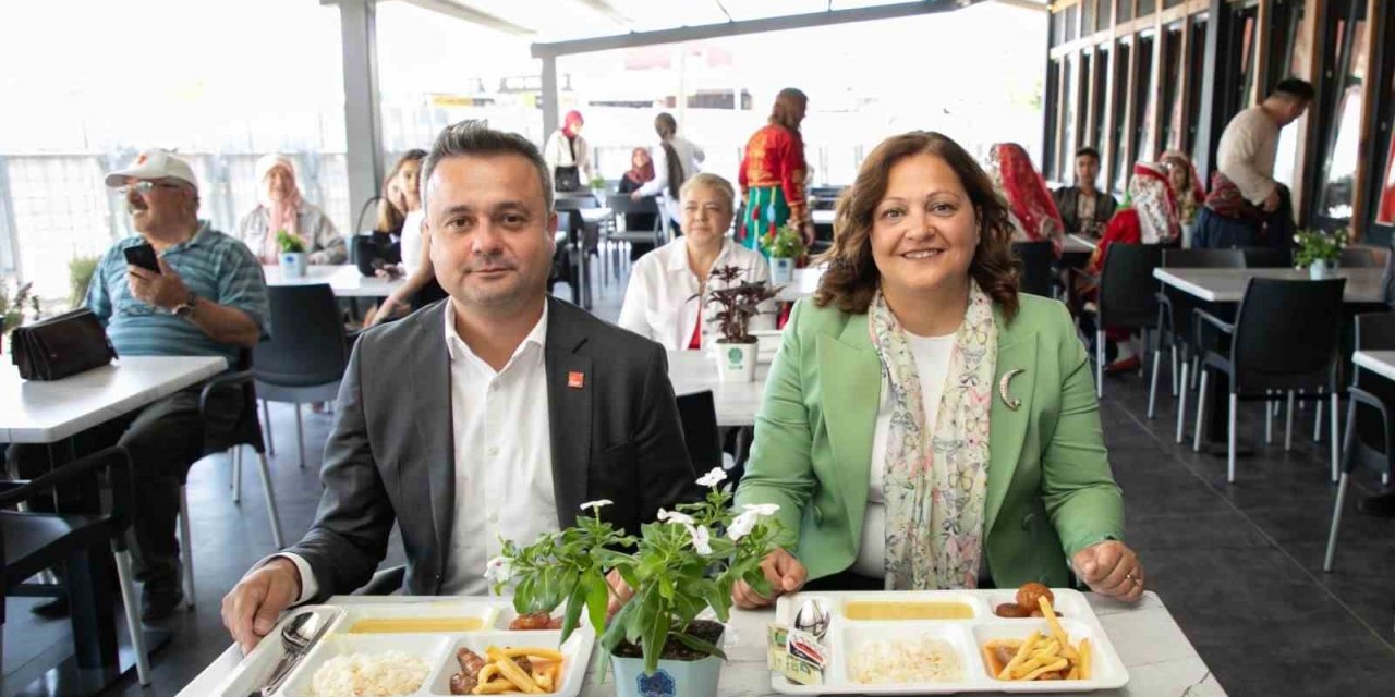 Afyonkarahisar Belediyesi'nden Yeni Hizmet: İlk 'Halk Lokantası' Açıldı