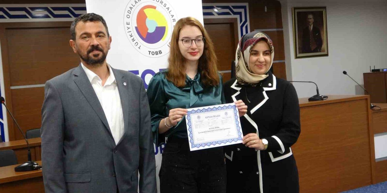 İnşaatta Kadın Eli Projesi'nde Sertifika Töreni Gerçekleştirildi