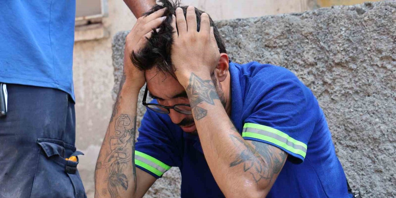 Belediye işçisi temizlemek için girdiği çöp evde fenalaştı