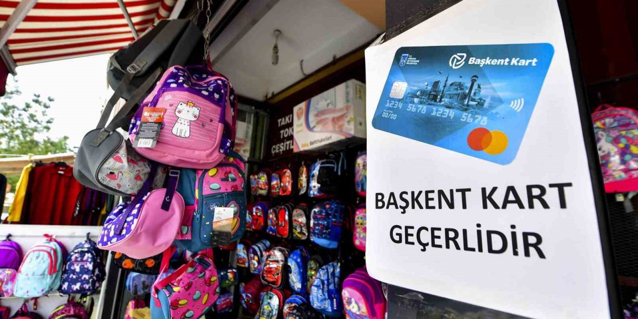 Ankara Büyükşehir'den Eğitime Büyük Destek: 10 Bin Öğrenciye Kıyafet Yardımı