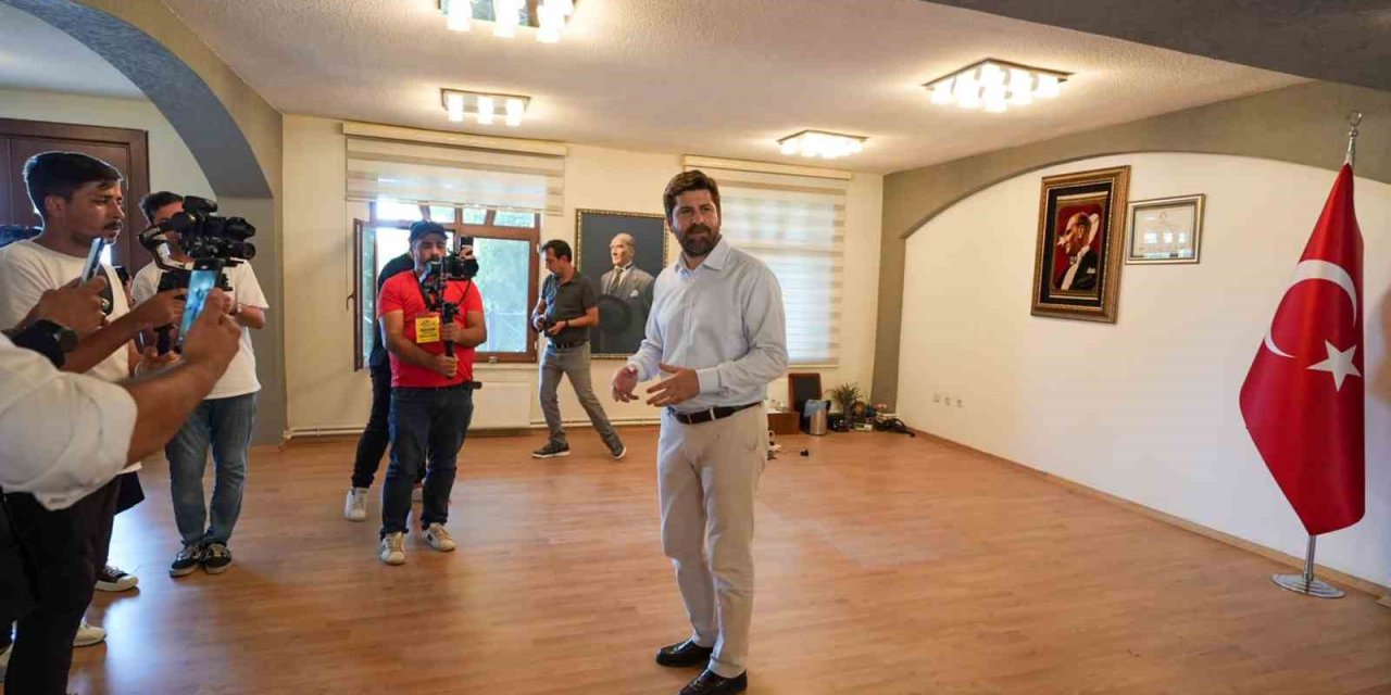 Başkanlık Makamında Haciz Şoku