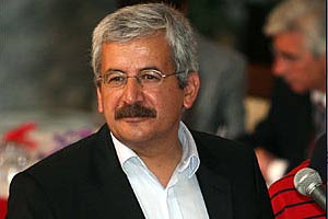 Uras AK Parti'ye mi geçiyor?