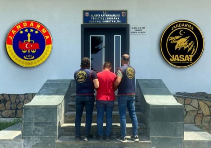 Antalya'nın Her Yerinden Fışkırıyorlar