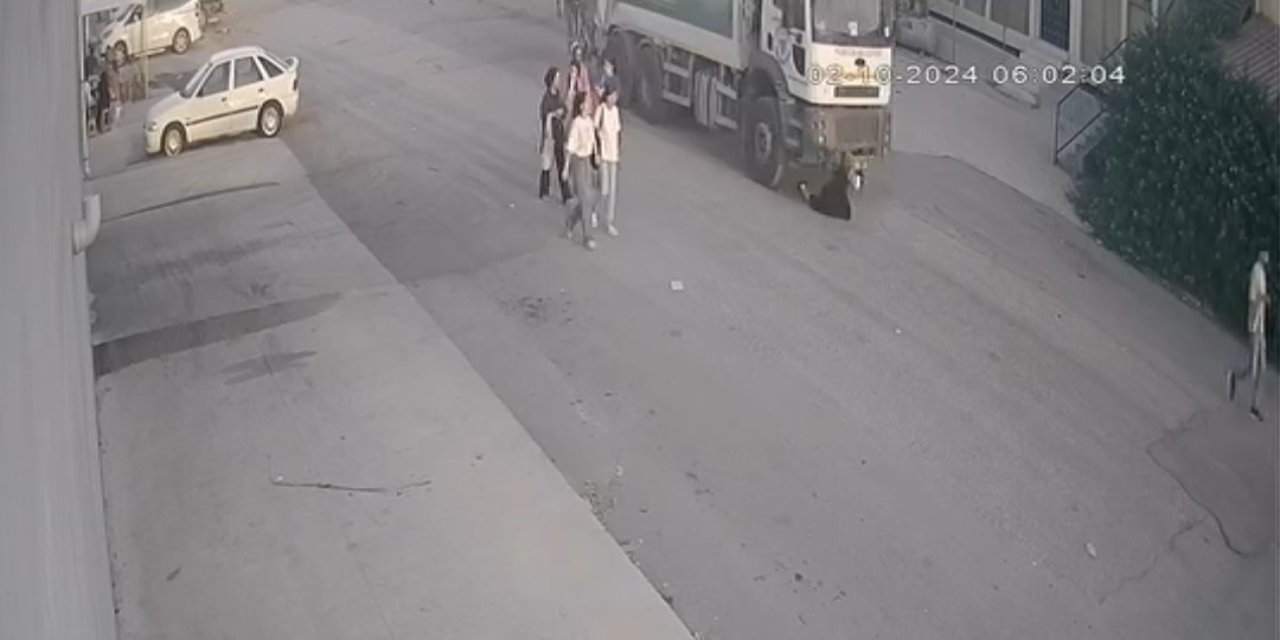 Çöp Kamyonunun Altında Kalan Kadın Ağır Yaralandı: O Anlar Kamerada