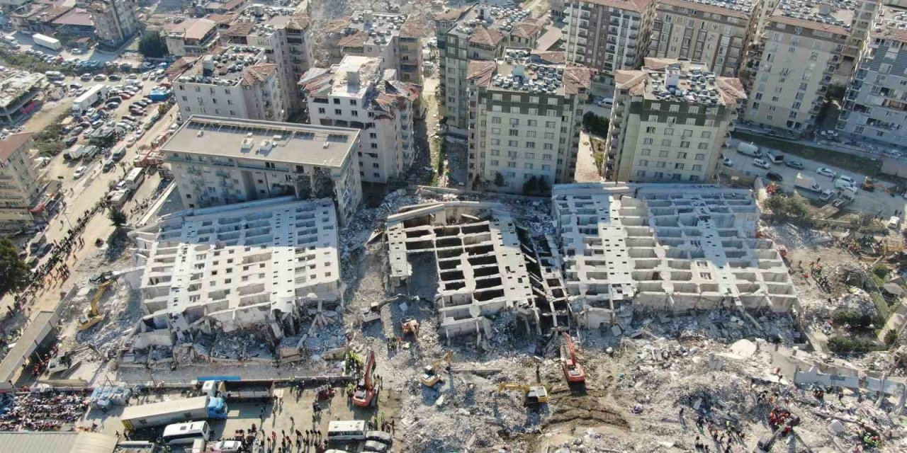Rönesas Rezidans’ın tutuklu müteahhidi tahliyesini istedi