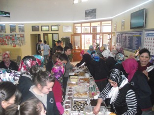 Enderun'da dayanışma kermesi