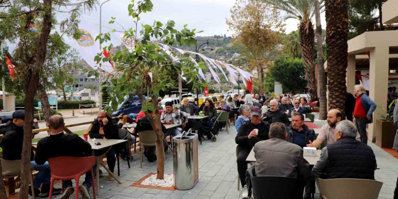 Alanyalıların yeni buluşma noktası: Başkan Özçelik vaadini yerine getirdi