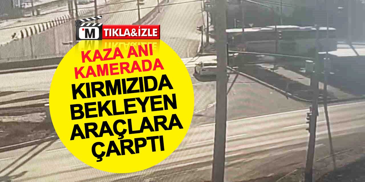 Yolcu otobüsü kırmızı ışıkta bekleyen araçlara çarptı: Kaza anı kamerada