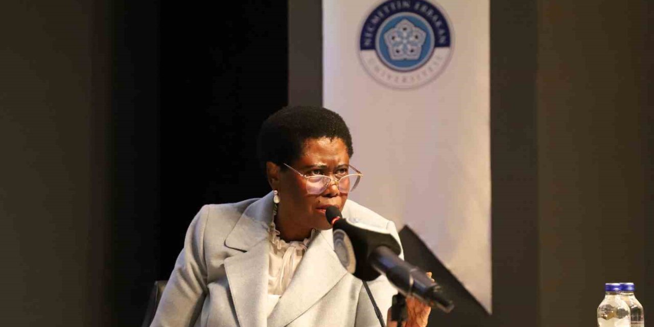 Nelson Mandela’nın Barış Mirası NEÜ’de Ele Alındı