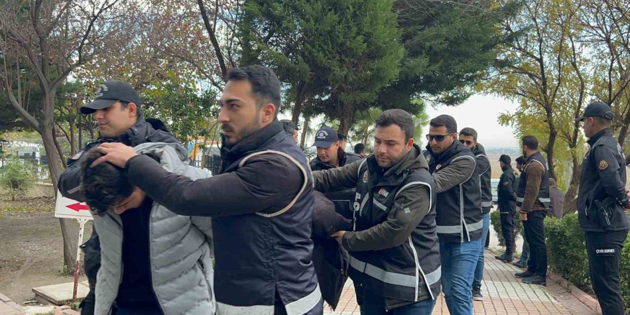 Sazan Sarmalıyla 10 Milyon Liralık Vurgun