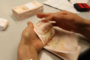 250 bin memuru mağdur eden hata