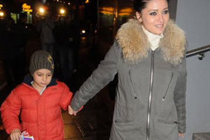 Yeşilçay oğlunu sevgilisiyle tanıştırdı