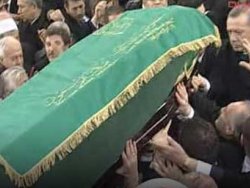 Gül ve Erdoğan omuz verdi