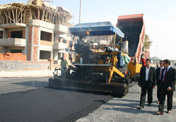 Meram'da yol çalışmaları sürüyor