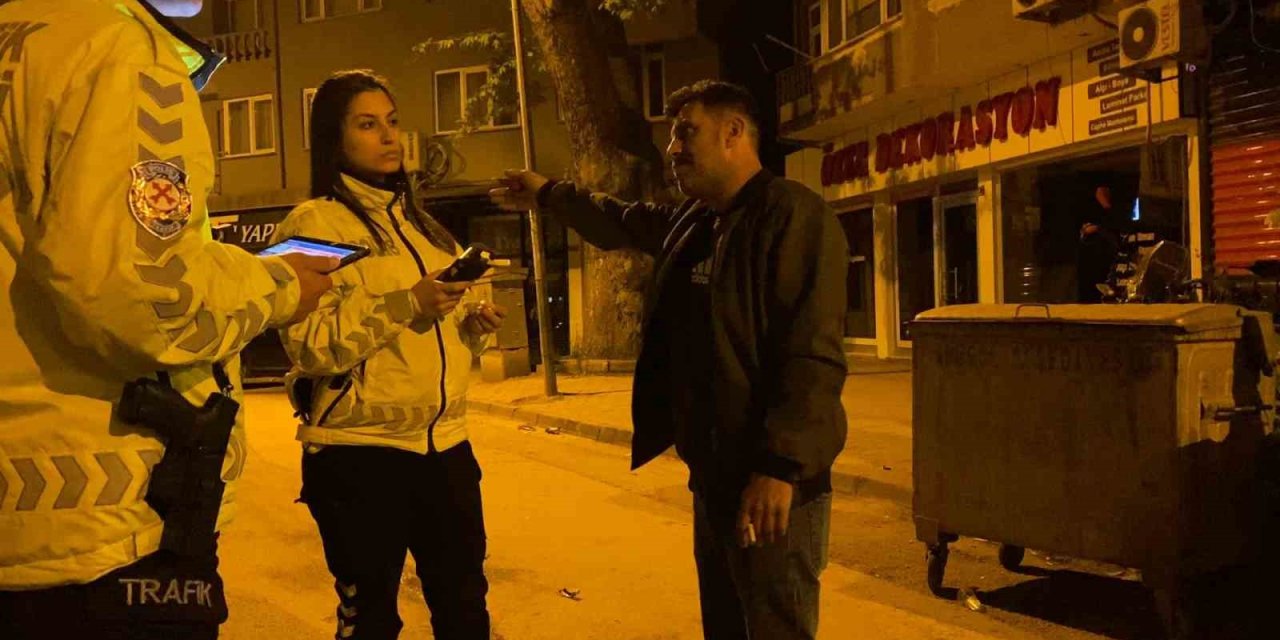 İnegöl'de polisin alkollü sürücüyle imtihanı kamerada