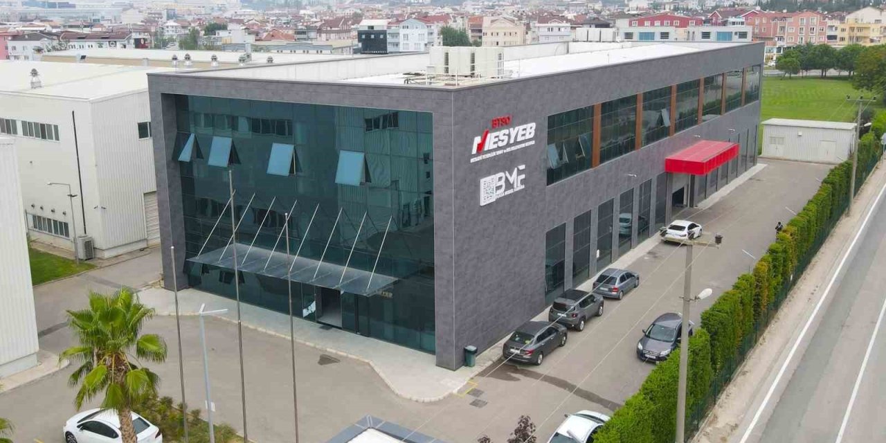Elektrikli Araç Teknolojilerinde Ağaç Yaşken Eğiliyor