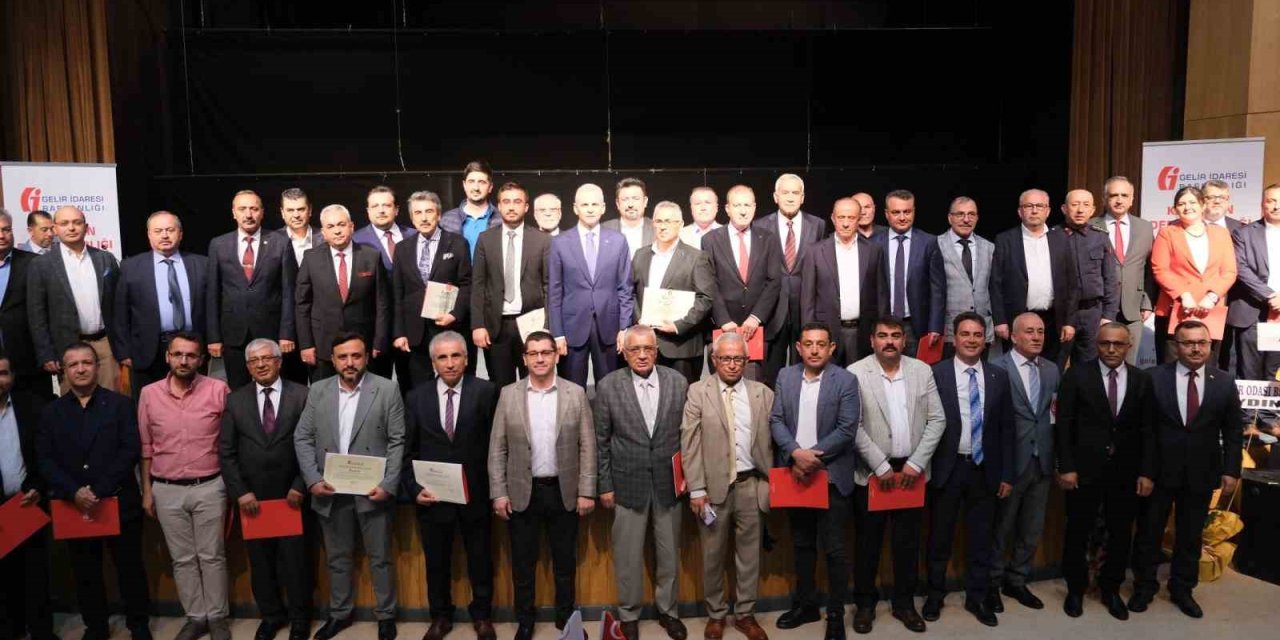 Karaman’ın vergi rekortmenleri ödüllendirildi
