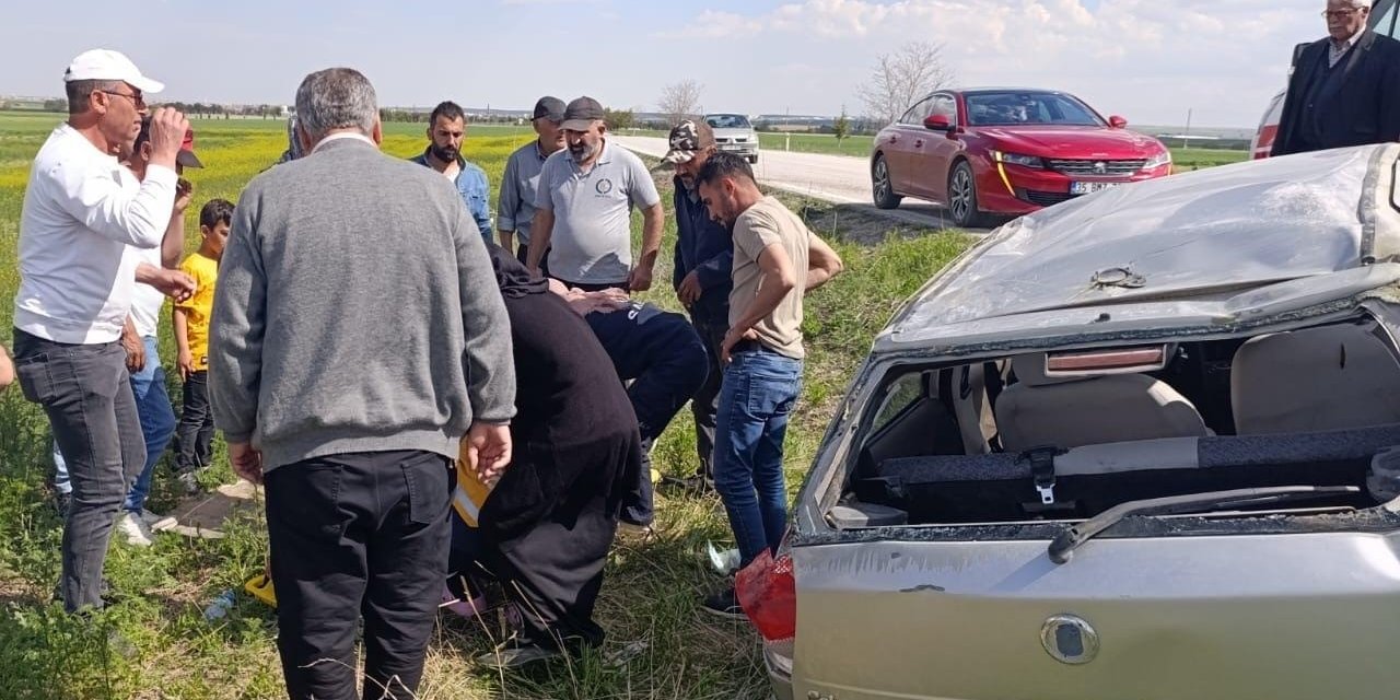 Kontrolden çıkan otomobil şarampole takla attı