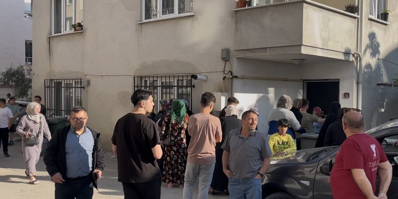 Çöpten kavga çıktı, 3 kişi yaralandı