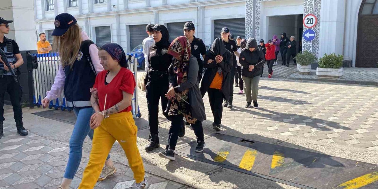 Sahte araç kiralama operasyonunda 52 kişi tutuklandı