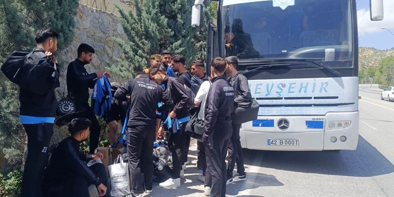 Konya'da lastikleri patladı maçtan da mağlup ayrıldılar